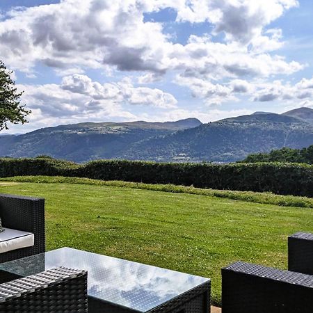 Laurel - Pet-Friendly Cottage With Indoor Pool, Hot Tub & Panoramic Snowdonia Views Colwyn Bay Exterior photo